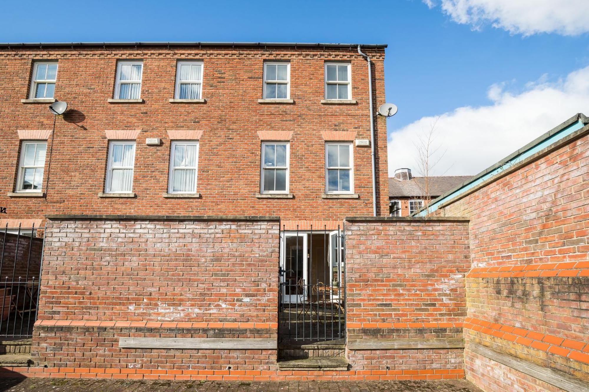 Spacious, 3 Bed House For 6 In Central Chester Hotel Bagian luar foto